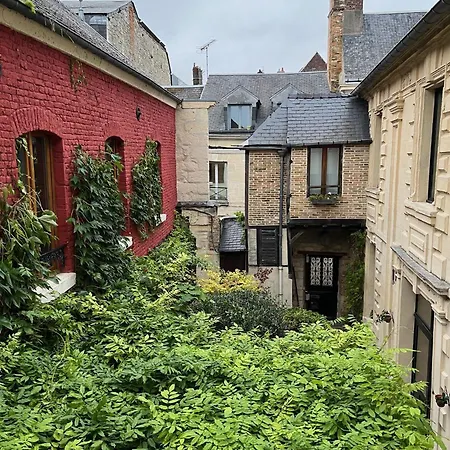 Le Refuge Des Cordeliers * Laon