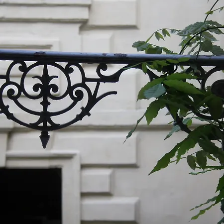 Le Refuge Des Cordeliers